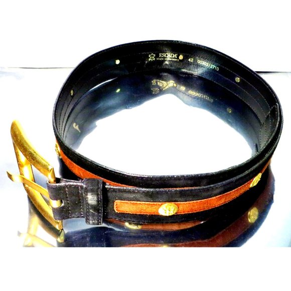Vintage ESCADA Suede Leather - Gold Toned Hardware Luxury Fashion Belt - Size 42 - Picture 4 of 9